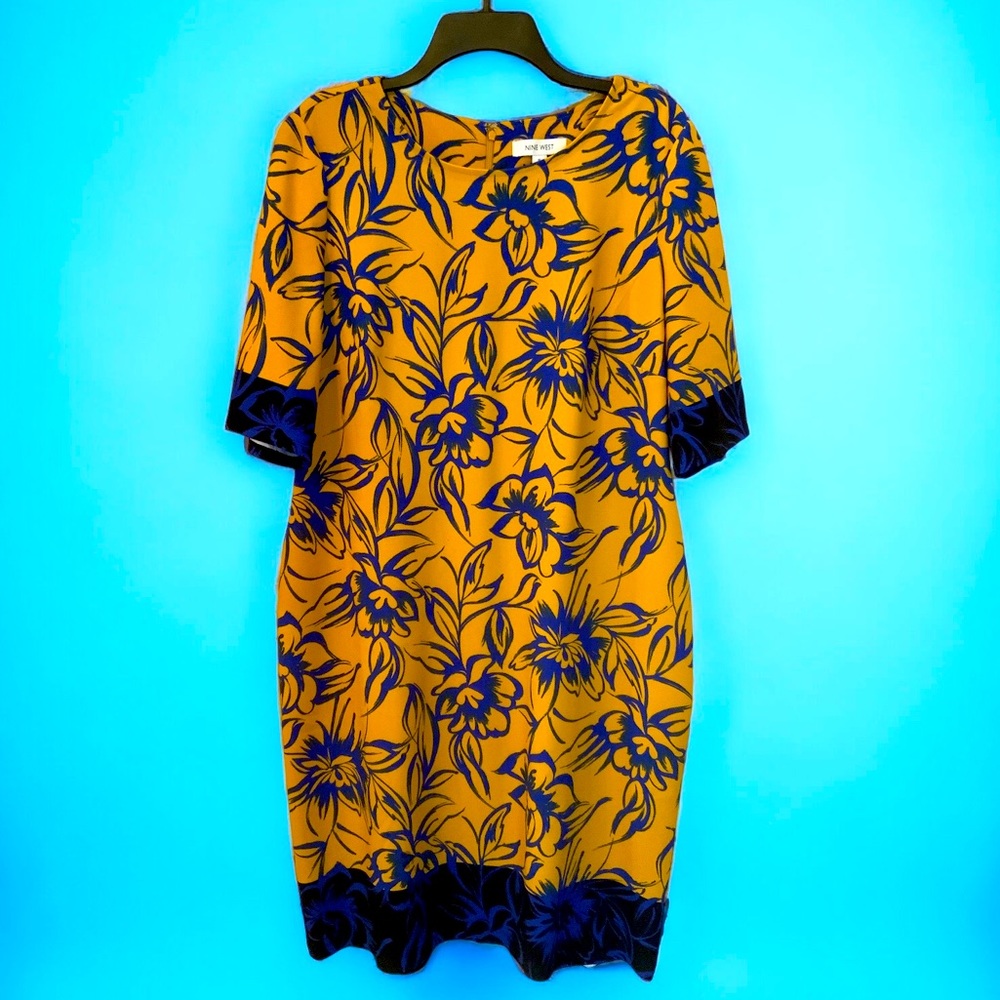 Dress by Nine West Size 16 Short Sleeve Gold Blue & Black Accent